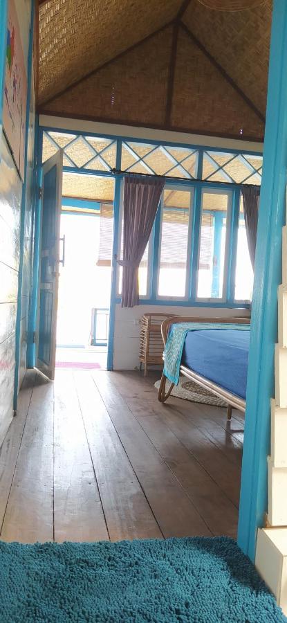 Moyo Island Resort Extérieur photo