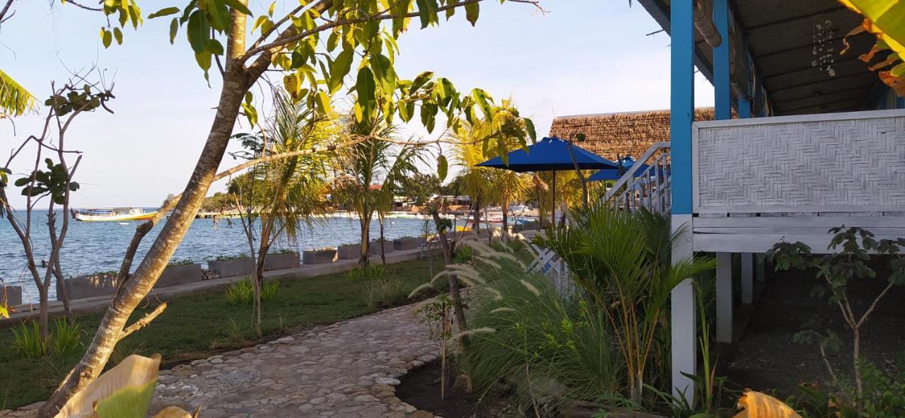 Moyo Island Resort Extérieur photo