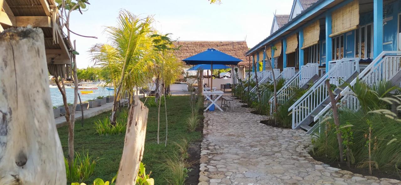 Moyo Island Resort Extérieur photo